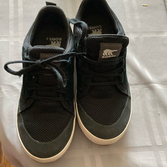 Sorel black sneakers - Picture 1 of 2